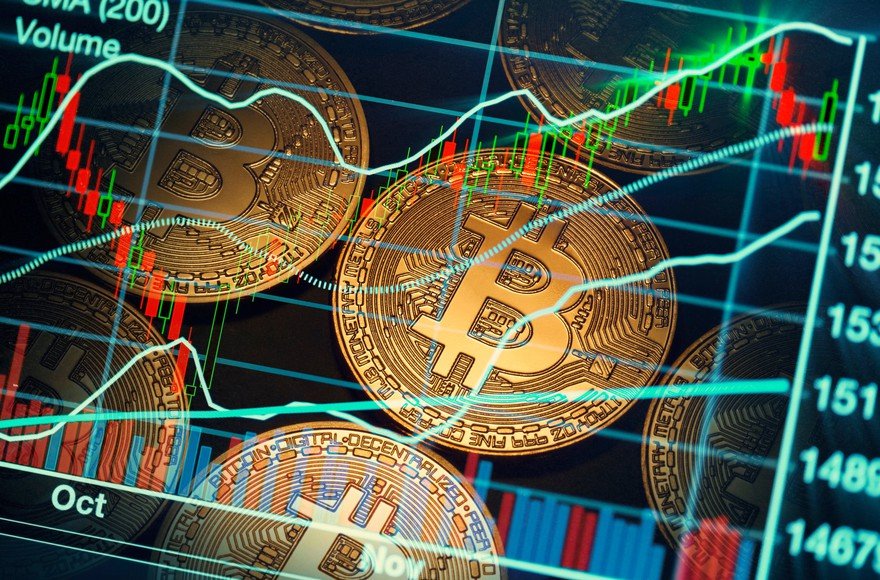 Having few cryptocurrencies in one’s portfolio could be smart move.